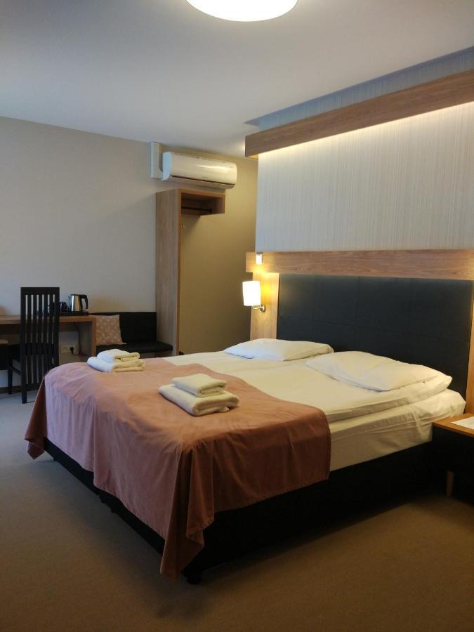 Bed and Breakfast Bulwary Biznes Mielec Esterno foto
